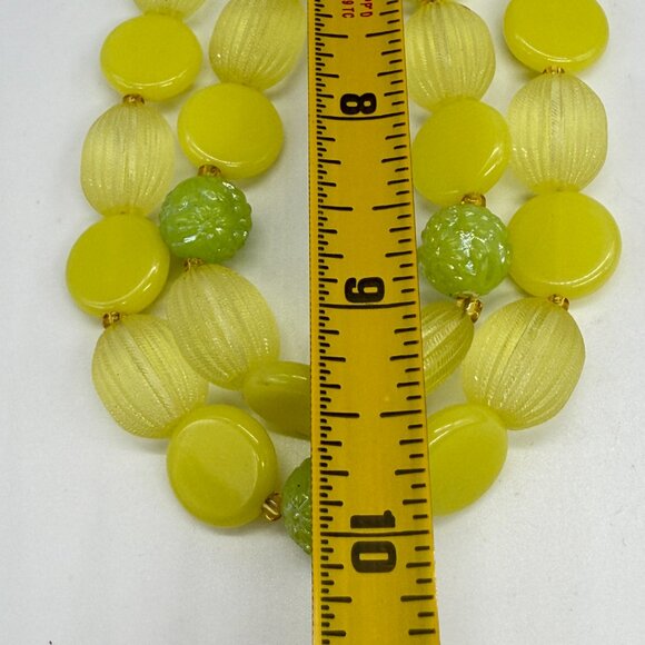 Vintage Plastic Necklace and Earring Set Lemon Lime Beads - Picture 7 of 8